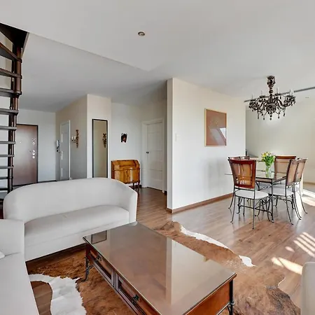 Penthouse Aura By Q4apartments