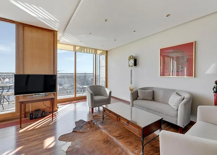 公寓 Penthouse Aura By Q4apartments *